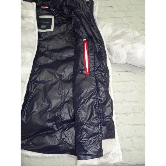 Tommy Hilfiger Men's Midweight Chevron Quilted, Large, Tonal White Camo w/Bib, L - Picture 7 of 11